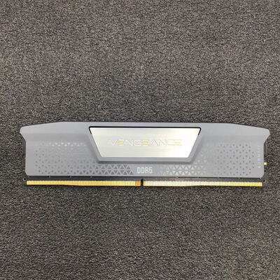【白山FM松任店】中古  PC5-48000 16GB デスクトップ用(DDR5-6000) 149154 