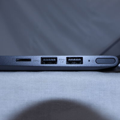 【通販センター】中古  Lenovo ideapad Yoga Slim 7-14ITL05 8 (Core i7-1165G7/16GB/オンボード) 202814 