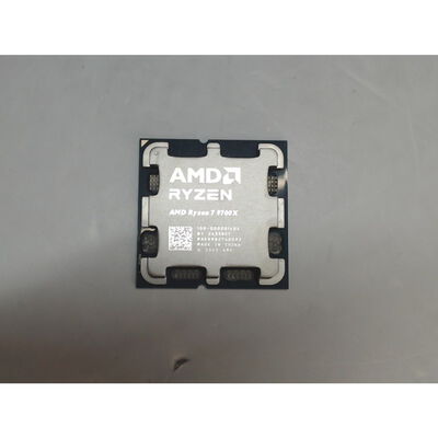 【前橋ｲﾝﾀｰｱｶﾏﾙ店】中古  AMD Ryzen 7 9700X (AM5/3.8GHz/40M/C8/T16/65W) 1460024845 