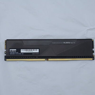 【通販センター】中古  PC4-25600 8GB デスクトップ用(DDR4-3200) 140727 