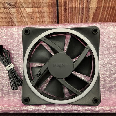 【富士青葉店】中古  NZXT RF-D12SF-B1(F120 RGB DUO BK) 5070002328 