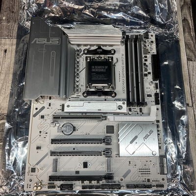 【広島店】中古  ASUS X870 MAX GAMING WIFI7 W (X870 AM5 ATX DDR5) 3320005184 