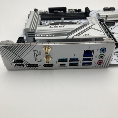 【神戸・三宮店】中古  ASRock B760 Pro RS/D4 WiFi White (B760 1700 ATX DDR4) 3430006347 