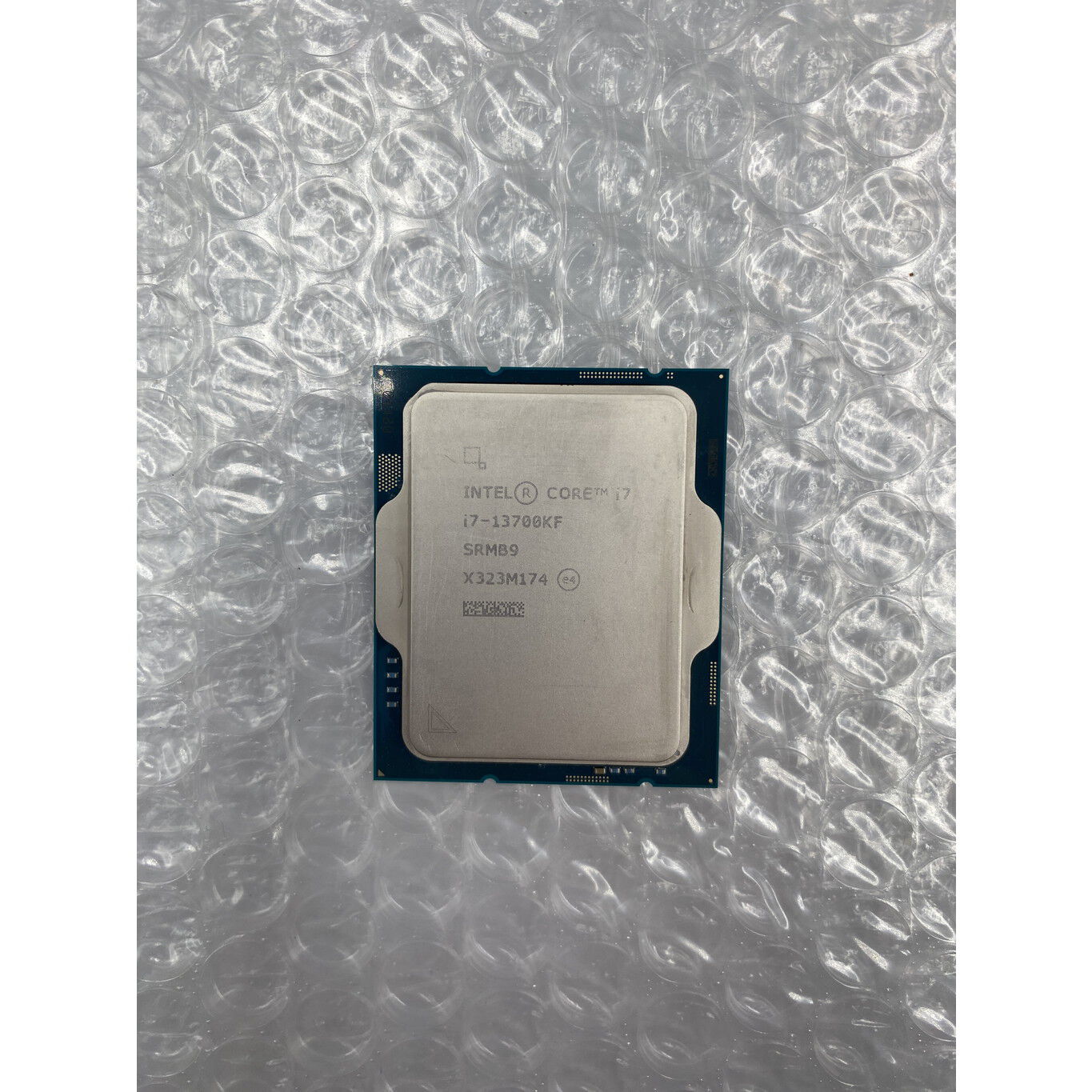 中古 INTEL Core i7 13700KF (1700/3.4G/30M/C16/T24) 152751 （392610