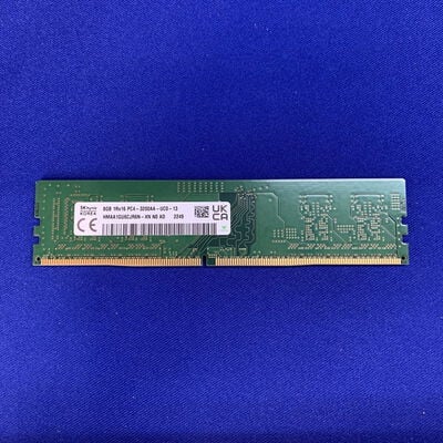 【横浜駅前店】中古  PC4-25600 8GB デスクトップ用(DDR4-3200) 140727 