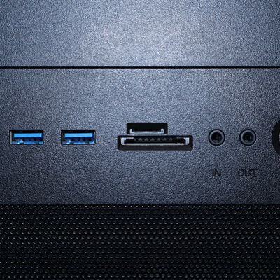 【通販センター】中古  THIRDWAVE raytrek LD(Intel Core i7 9700/16GB DDR4 (PC4)/SSD512GB/DVDマルチ/NVIDIA GeForce GTX 1660 SUPER 6GB/W11H64 MAR) 203746 