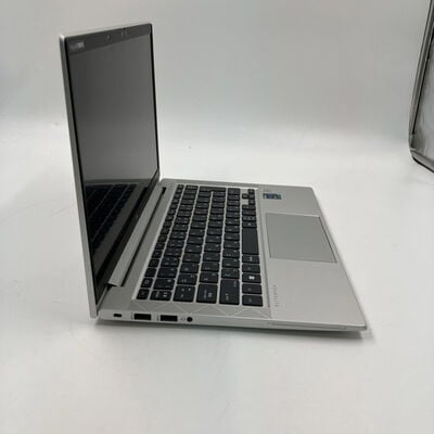 【なんば店】中古  HP EliteBook 830 G8 (i7 1165G7/16GB/SSD512GB/WLAN/13.3FHD) 3280022640 