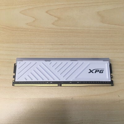 【博多店】中古  PC4-25600 16GB デスクトップ用(DDR4-3200) 140728 