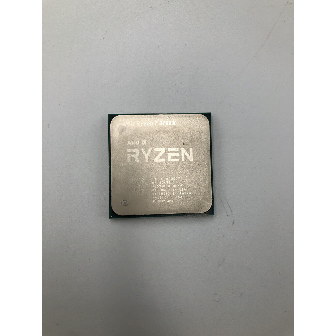 中古 AMD Ryzen 7 3700X (AM4/3.6/36M/C8/T16/65W) 140025 （381232