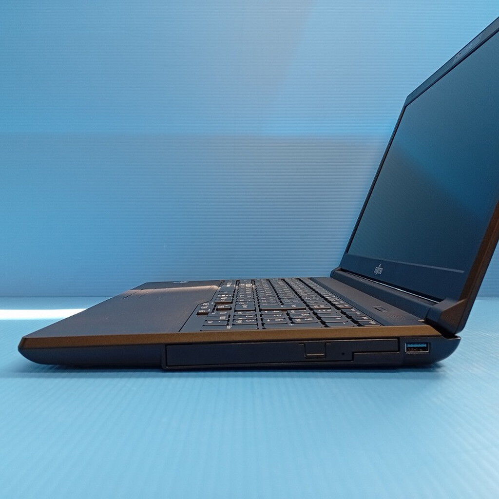 中古 Fujitsu LIFEBOOK A5515/TX (Core 5 120U/16GB/SSD256GB/SMt
