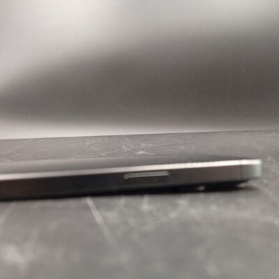 【大須店】中古  【国内版SIMフリー】Apple iPhone15 Pro 6.1インチ 256GB ブラックチタニウム MTUC3J/A 161218 