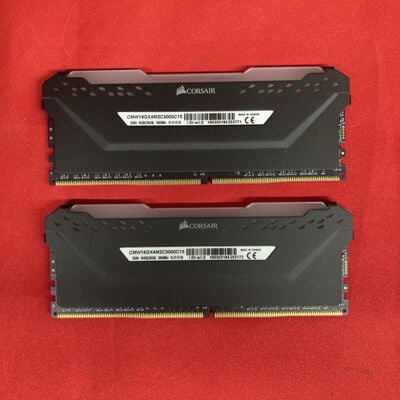 【千葉店】中古  8GB 2枚組(合計16GB) PC4-24000/DDR4-3000 デスクトップ用 190924 