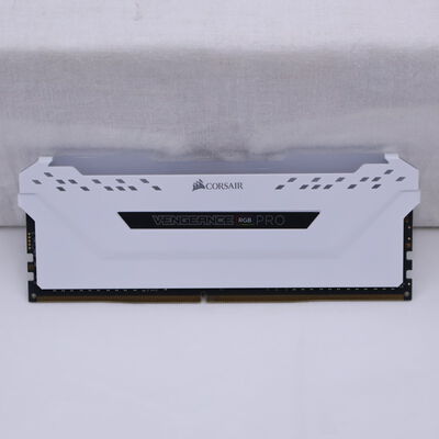 【通販センター】中古  PC4-25600 8GB デスクトップ用(DDR4-3200) 140727 