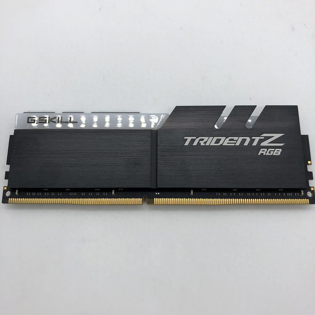 中古 PC4-25600 16GB デスクトップ用(DDR4-3200) 140728 （374476