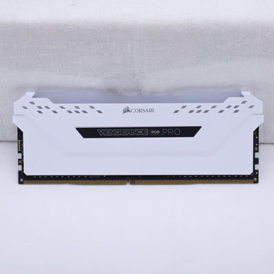 【通販センター】中古  PC4-25600 8GB デスクトップ用(DDR4-3200) 140727 
