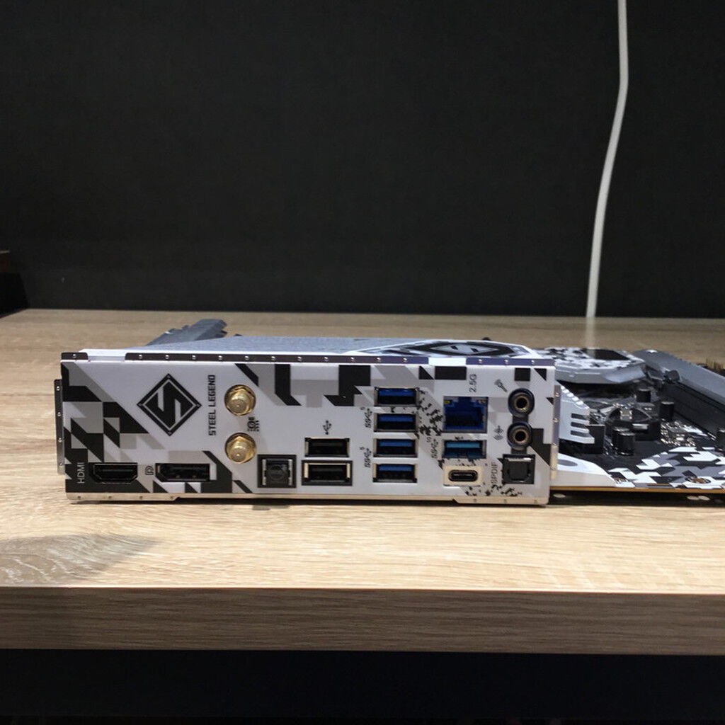 中古 ASRock B650E Steel Legend WiFi (B650E AM5 ATX) 167321