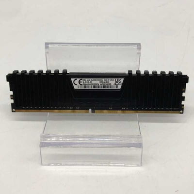 【郡山安積店】中古  Corsair CMK64GX4M2E3200C16 (DDR4 PC4-25600 32GB 1枚組) 4640002778 