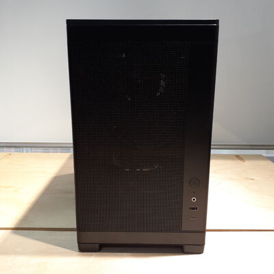【鹿児島店】中古  自作PC(Ryzen 7 5700X/32GB/SSD1TB/RX9070/W11H) 4700001022 