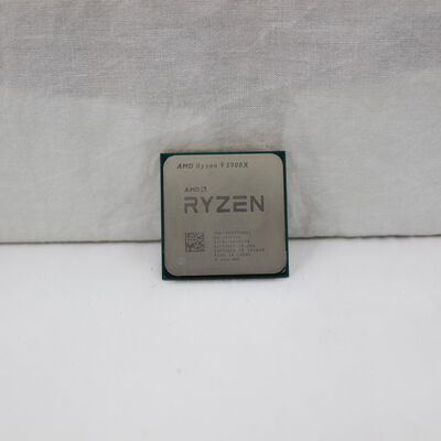 【通販センター】中古  AMD Ryzen 9 5900X (AM4/3.7/70M/C12/T24/105W) 143914 