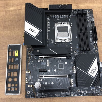 【宇都宮鶴田店】中古  MSI PRO X670-P WIFI (X670 AM5 ATX DDR5) 152474 