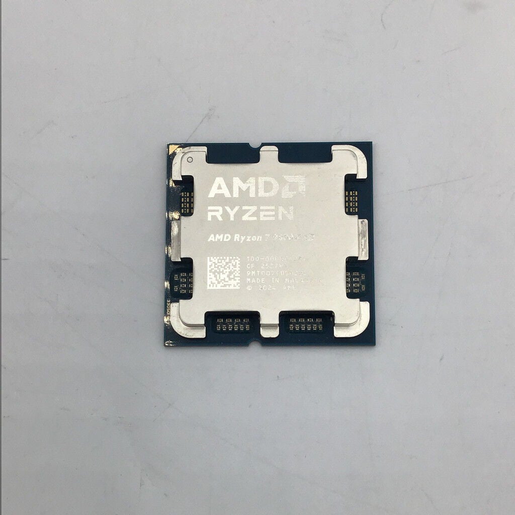 中古 AMD Ryzen 7 9800X3D (AM5/4.7/104M/C8/T16/120W) 172566