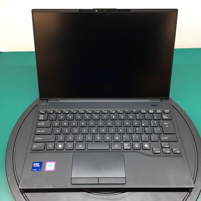 【佐賀南部バイパス店】中古  FUJITSU FMVUXJ3B(Ultra 7 155U/16GB/SSD512GB/ドライブなし/オンボード/W11P) 5250001442 