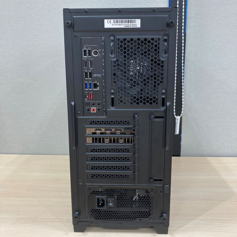 中古 自作PC（AMD Ryzen 7 5700X/32GB/SSD1TB/なし/RTX4060Ti