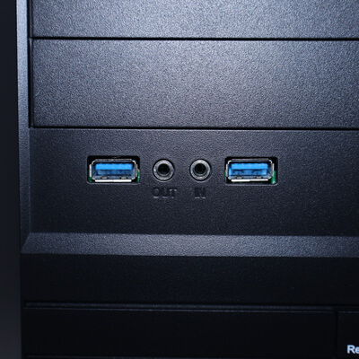 【通販センター】中古  THIRDWAVE raytrek EM041(Intel Core i7 13700F/32GB DDR4 (PC4)/SSD1TB/なし/NVIDIA GeForce RTX 4060 8GB/W11H64 MAR) 202743 