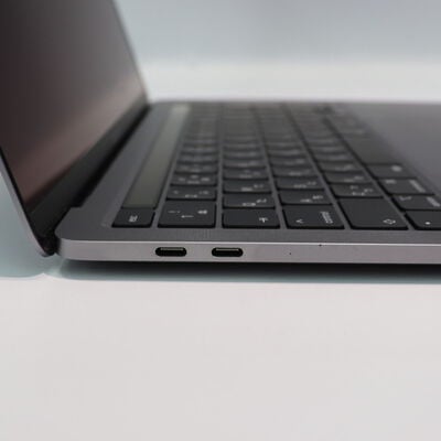 【札幌店】中古  Apple MacBook Pro 13.3インチ (Core i5 2.0GHz/16GB/512GB) スペースグレイ Touch Bar Magic Keyboard搭載モデル MWP42J/A (Early 2020) 142638 