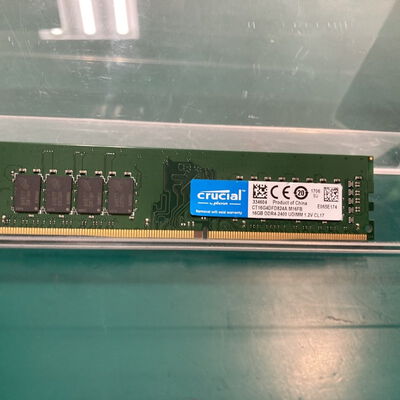 【富山本郷店】中古  PC4-19200 16GB デスクトップ用(DDR4-2400) 135639 