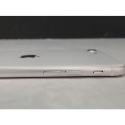 【前橋ｲﾝﾀｰｱｶﾏﾙ店】中古  【au】Apple iPhoneSE 4.7インチ (第2世代/2020) 64GB (ホワイト) MHGQ3J/A 新パッケージ版 146172 