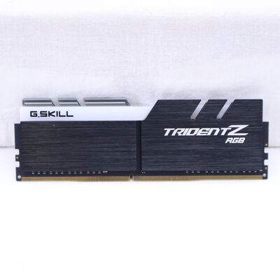 【通販センター】中古  PC4-25600 8GB デスクトップ用(DDR4-3200) 140727 