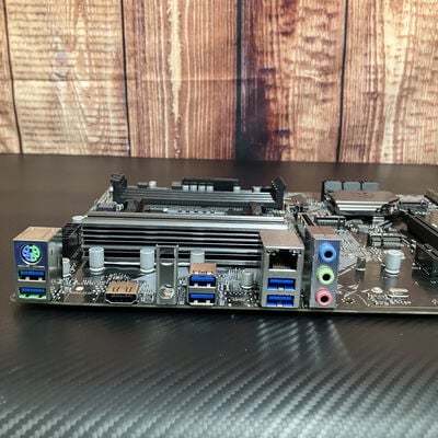 【富士青葉店】中古  ASRock B550 Phantom Gaming 4 (B550 AM4 ATX DDR4) 142933 