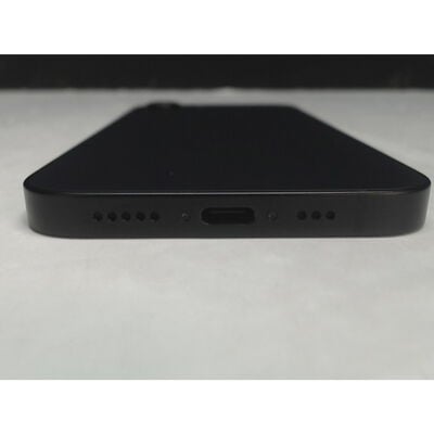 【前橋ｲﾝﾀｰｱｶﾏﾙ店】中古  【au版SIMフリー】Apple iPhone16e ブラック 128GB MD1Q4J/A 176672 