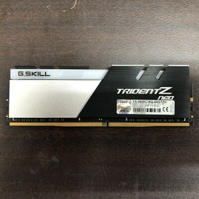 【福山ココローズ店】中古  PC4-28800 16GB デスクトップ用(DDR4-3600) 140734 