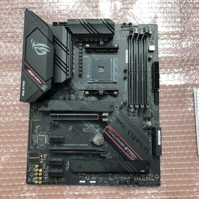 【宮崎恒久店】中古  ASUS ROG STRIX B550-F GAMING (B550 AM4 ATX DDR4) 142907 