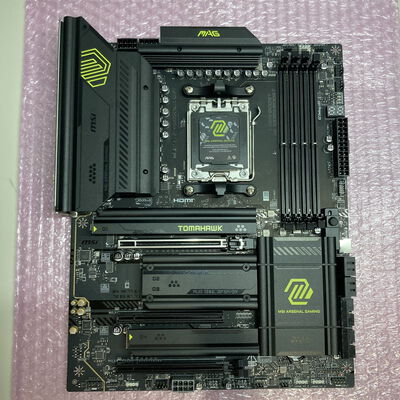 【博多店】中古  MSI MAG X870 TOMAHAWK WIFI (X870 ATX AM5 DDR5) 172209 