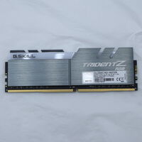 中古  PC4-25600 8GB デスクトップ用(DDR4-3200) 140727 