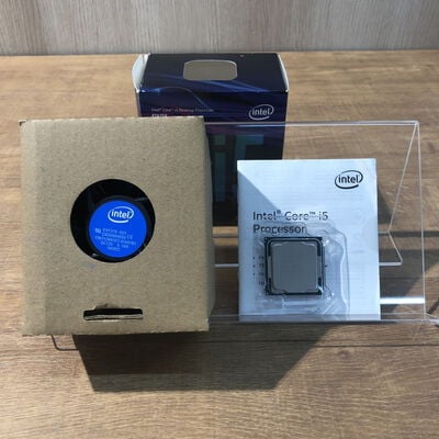【姫路店】中古  INTEL Core i5-8500 (1151/3.00GHz/9M/C6/T6) 136991 