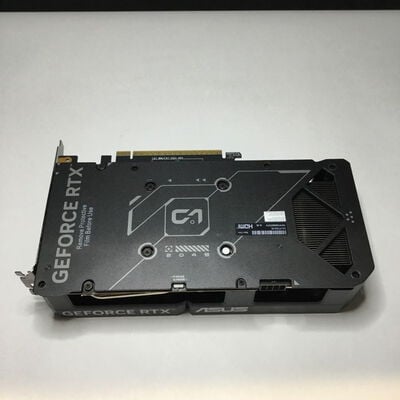 【松山環状枝松店】中古  各社 GeForce RTX5060 (8GB PCI-E) 4560001304 
