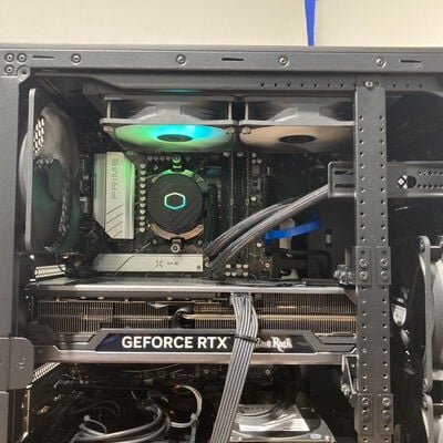 【富山本郷店】中古  THIRDWAVE GALLERIA SK (Ryzen9 9950X/64GB/SSD2TB+HDD4TB/RTX4090/W11H64) 1460030447 