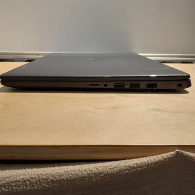 【鹿児島店】中古  DELL Latitude 3510 (INTEL Core i7 10510U 1.8GHz/16GB/SSD256GB/-/オンボード/15.6/1366x768/Wi-Fi/WEBCAM/W11H64) 182748 