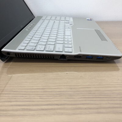 【姫路店】中古  富士通 LIFEBOOK AH53/E3 FMVA53E3GG(i7-1165G7/8GB/SSD512GB/BDドライブ/W11H) 4740000765 