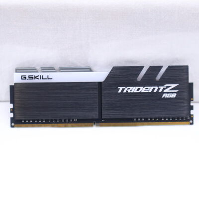 【通販センター】中古  PC4-25600 8GB デスクトップ用(DDR4-3200) 140727 