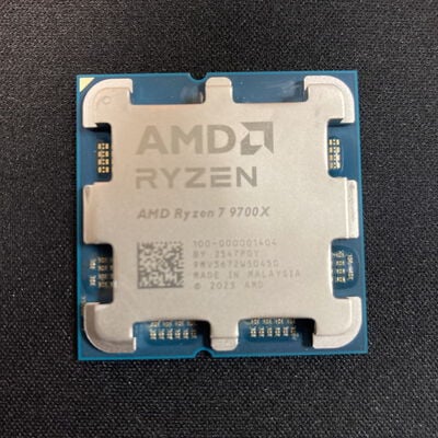 【大宮店】中古  AMD Ryzen 7 9700X (AM5/3.8GHz/40M/C8/T16/65W) 169022 