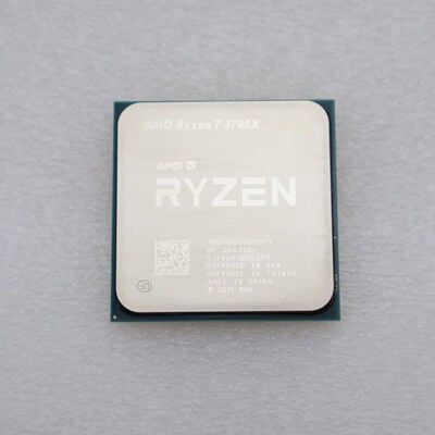 【通販センター】中古  AMD Ryzen 7 3700X (AM4/3.6/36M/C8/T16/65W) 140025 