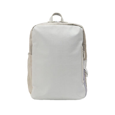 SIGOSOTO  BACKPACK SQUARE LIGHT BEIGE ライトベージュ ［リモート時代の新定番！上下2段収納×1秒肩掛けバックパック SIGOSOTO（シゴソト） 日本製 豊岡産] 