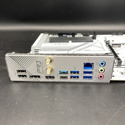 【熊本浜線店】中古  ASRock B760 Pro RS/D4 WiFi White (B760 1700 ATX DDR4) 5370000805 