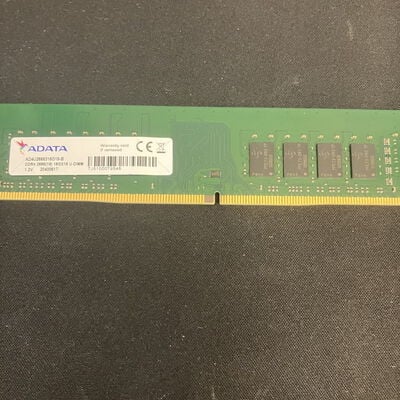 【大宮店】中古  PC4-21300 16GB デスクトップ用(DDR4-2666) 135638 