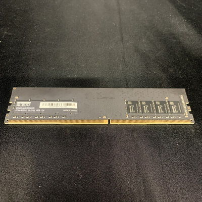 【横浜駅前店】中古  PC4-25600 16GB デスクトップ用(DDR4-3200) 140728 